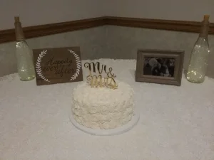 Small wedding cake 2023